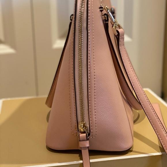 Bag - Picture 2 of 5